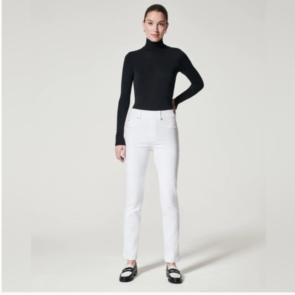 🌻Spanx 20354 Straight Leg Jeans